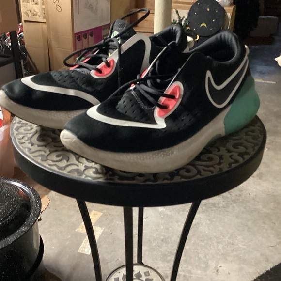 Nike JOYRIDE Black and Mint Sneakers - Picture 1 of 7